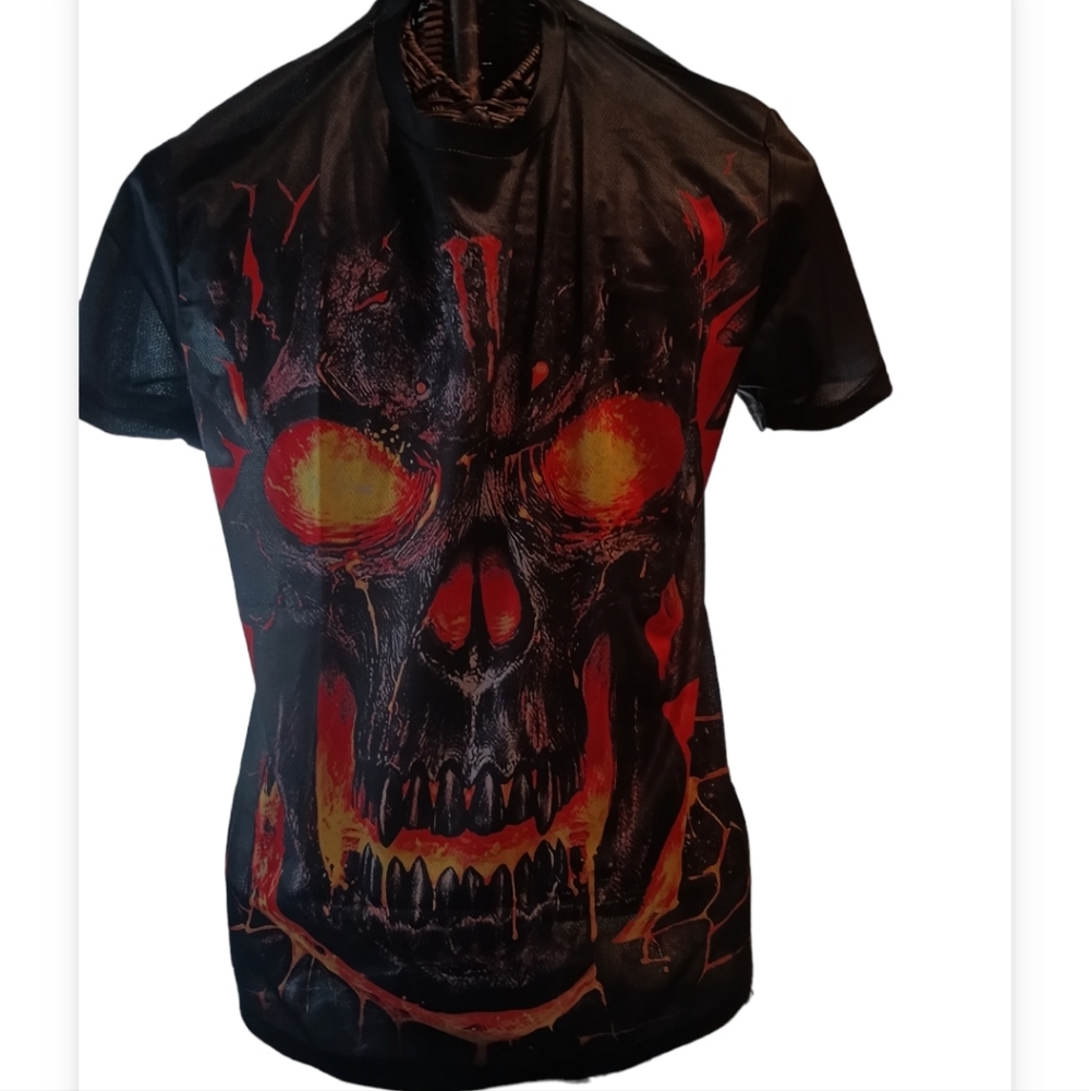 Graphic design tee shirts flaming scull